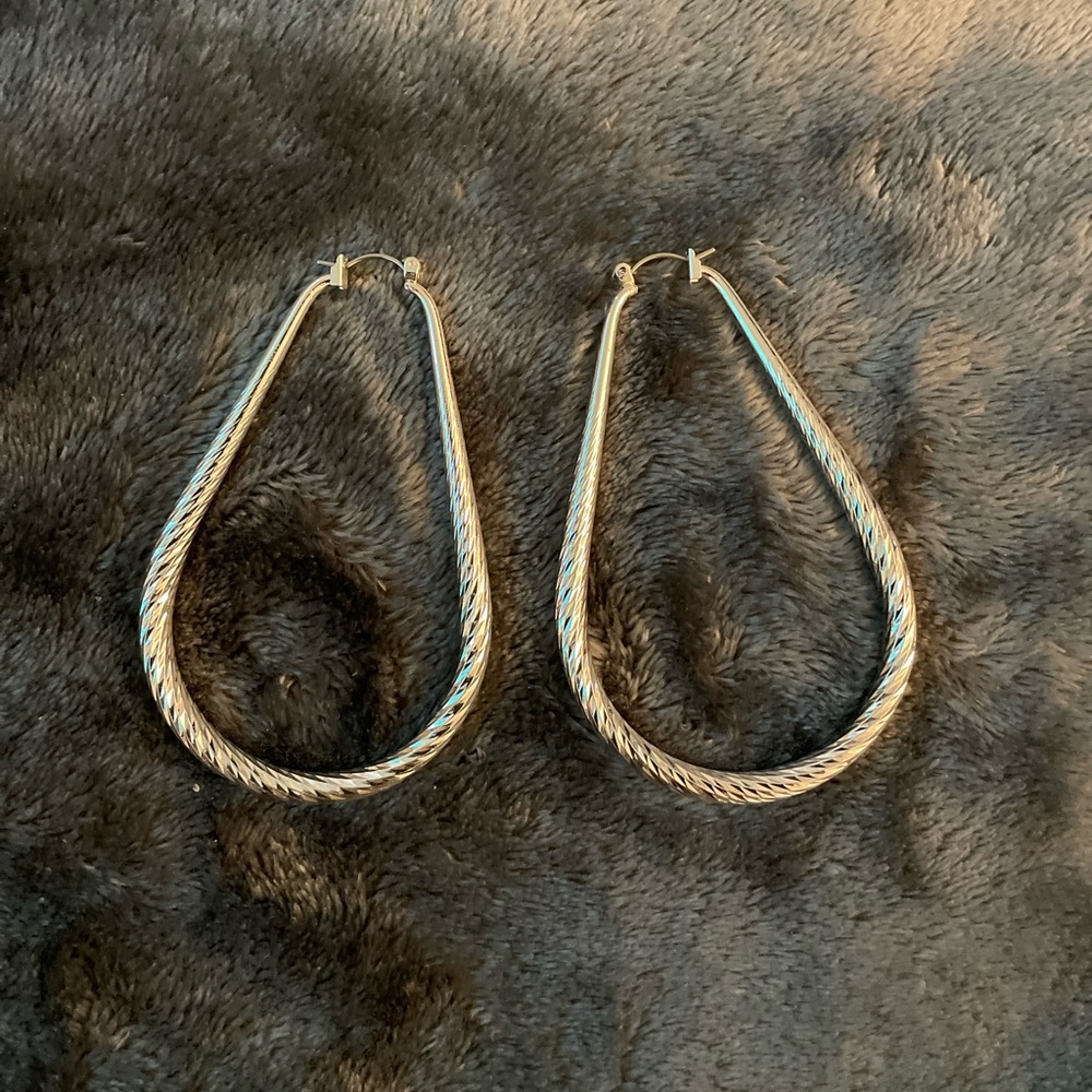 💚Minimalist Silver Hoops